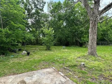 7736 Bretshire Drive Houston TX 77016