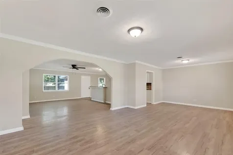 105 Longridge Drive La Marque TX 77568