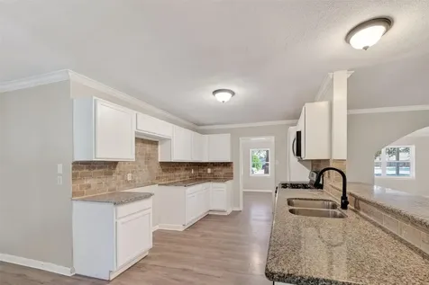 105 Longridge Drive La Marque TX 77568