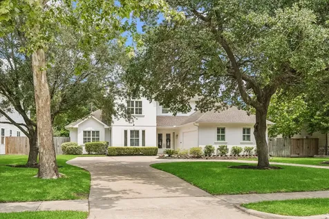 8614 Westview Drive Houston TX 77055