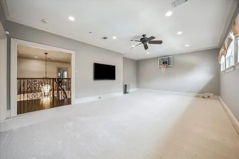 8614 Westview Drive Houston TX 77055