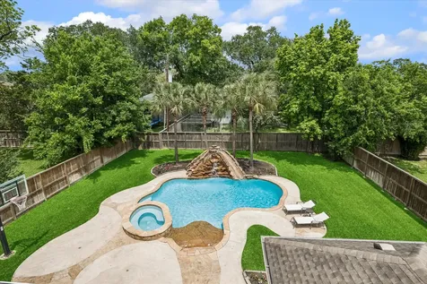 8614 Westview Drive Houston TX 77055