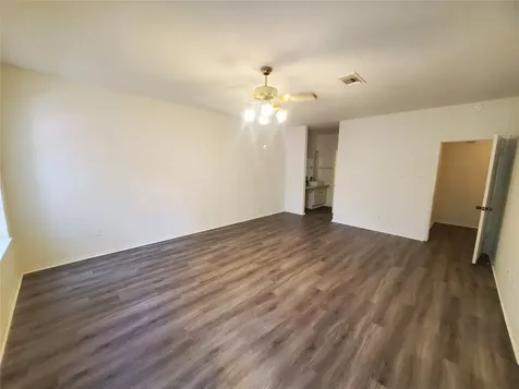 17473 Red Oak Drive 7473 Houston TX 77090