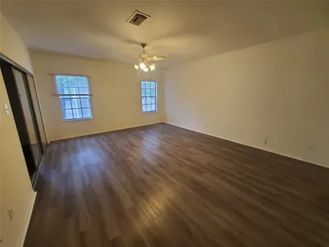 17473 Red Oak Drive 7473 Houston TX 77090