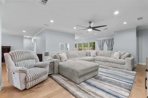 816 Sherwood Forest Drive Dickinson TX 77539