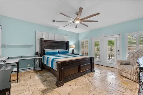 816 Sherwood Forest Drive Dickinson TX 77539