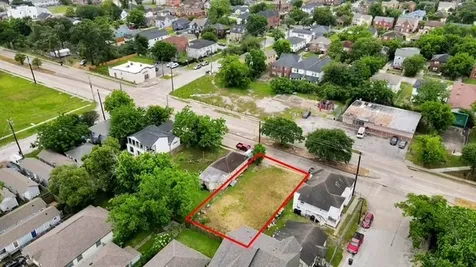 2705 Alabama Street Houston TX 77004