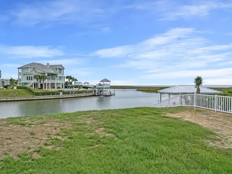 4003 S Sunset Bay Drive Galveston TX 77554