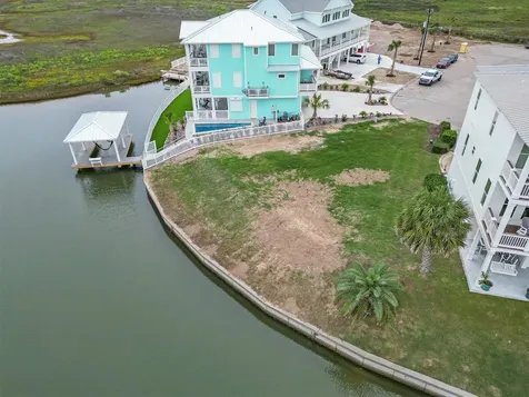4003 S Sunset Bay Drive Galveston TX 77554