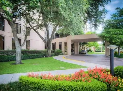 5555 Del Monte Drive 702 Houston TX 77056