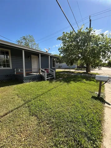 1102 W 10th Street Freeport TX 77541