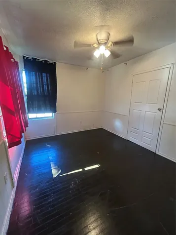 1102 W 10th Street Freeport TX 77541