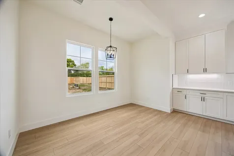 3134 W Tower Santa Fe TX 77517