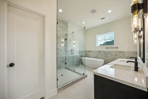 3134 W Tower Santa Fe TX 77517
