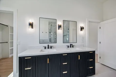 3134 W Tower Santa Fe TX 77517