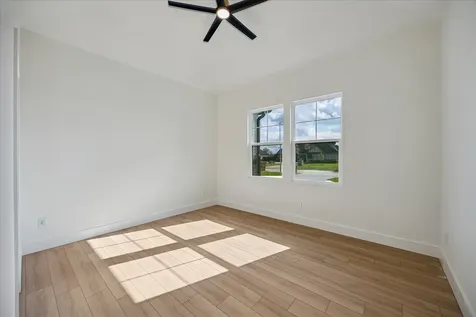 3134 W Tower Santa Fe TX 77517