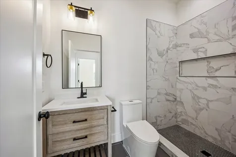 3134 W Tower Santa Fe TX 77517