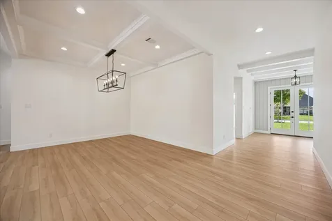 3134 W Tower Santa Fe TX 77517