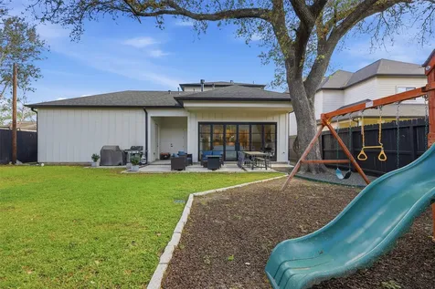 1767 De Milo Drive Houston TX 77018
