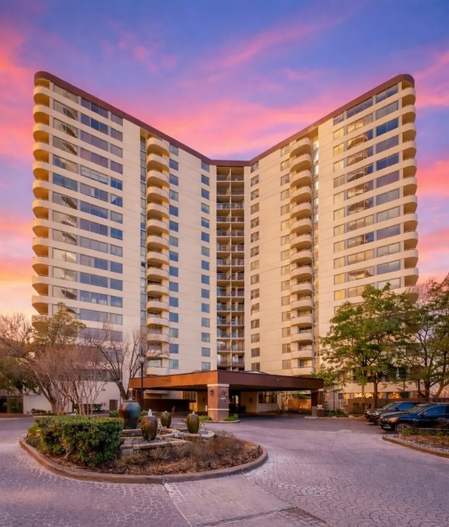 3525 Sage Road 1612 Houston TX 77056