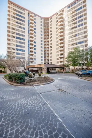3525 Sage Road 1612 Houston TX 77056