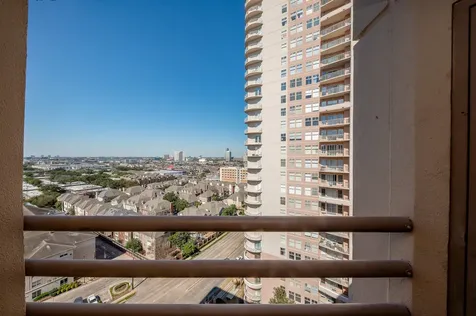 3525 Sage Road 1612 Houston TX 77056