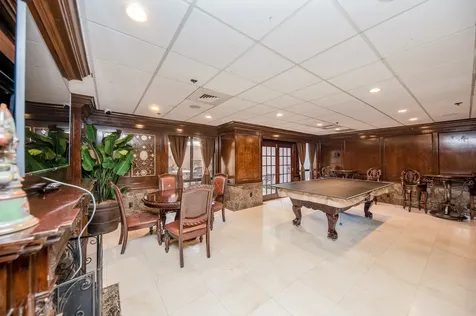 3525 Sage Road 1612 Houston TX 77056