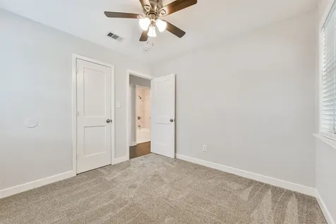 10202 Elmhurst Street Houston TX 77075