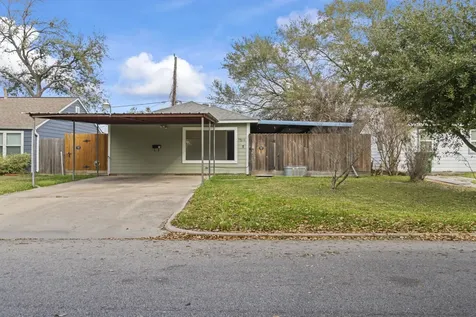7511 Magnolia Street Houston TX 77023