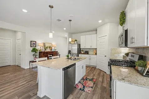 5842 Wayne Way Rosenberg TX 77471