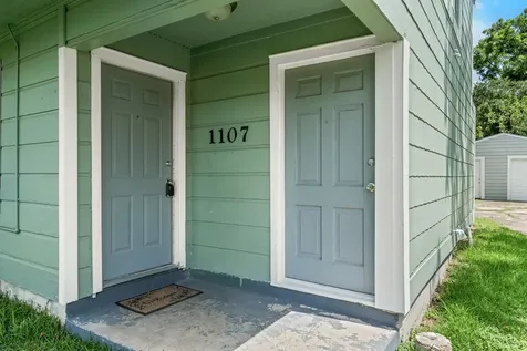 1107 3rd Avenue N Texas City TX 77590
