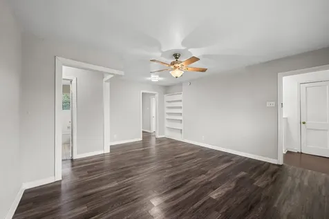 1107 3rd Avenue N Texas City TX 77590