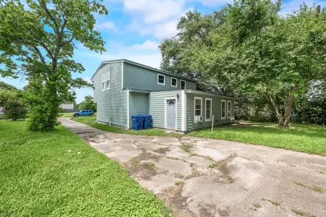 1107 3rd Avenue N Texas City TX 77590
