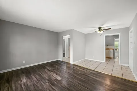 1107 3rd Avenue N Texas City TX 77590