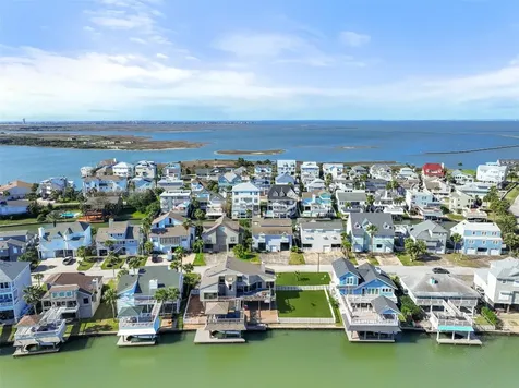 3408 Jolly Roger Circle Galveston TX 77554