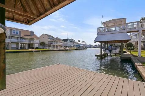 3408 Jolly Roger Circle Galveston TX 77554