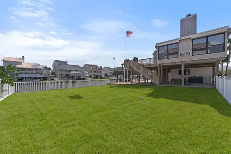 3408 Jolly Roger Circle Galveston TX 77554