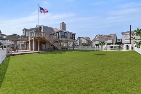 3408 Jolly Roger Circle Galveston TX 77554