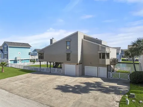 3408 Jolly Roger Circle Galveston TX 77554