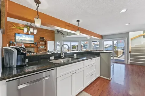3408 Jolly Roger Circle Galveston TX 77554