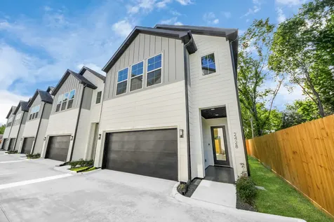2428 Harrington Street Houston TX 77026