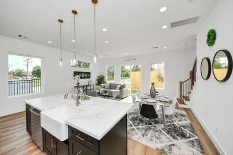 2428 Harrington Street Houston TX 77026