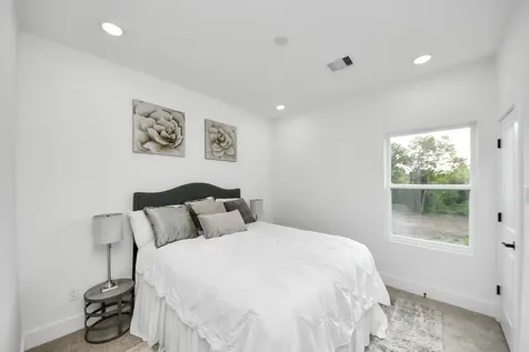 2428 Harrington Street Houston TX 77026