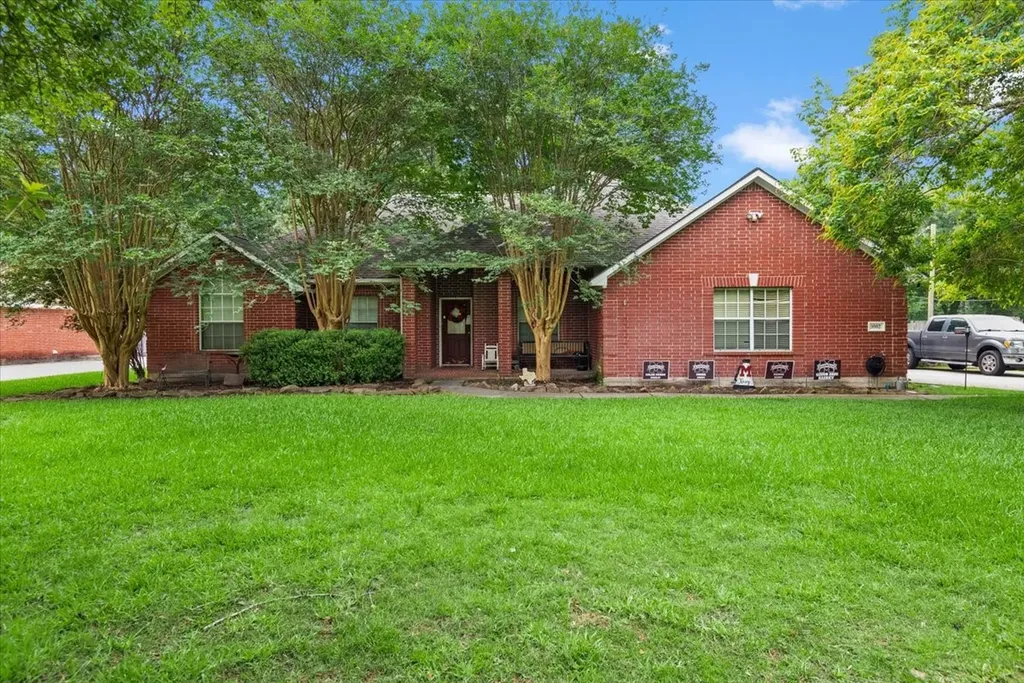 1002 Westwood North Drive Magnolia TX 77354