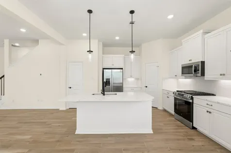 106 W Coralburst Loop Montgomery TX 77316