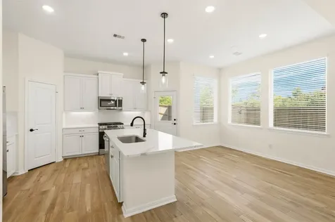 106 W Coralburst Loop Montgomery TX 77316