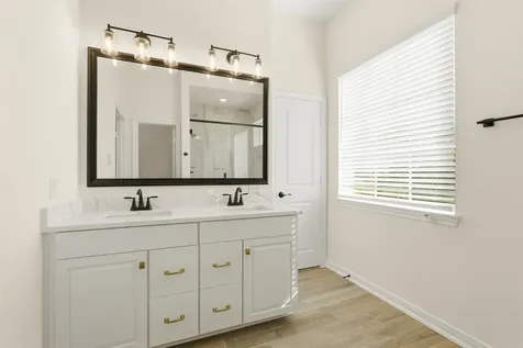 106 W Coralburst Loop Montgomery TX 77316