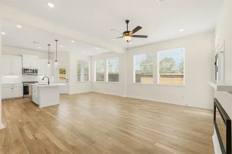 106 W Coralburst Loop Montgomery TX 77316
