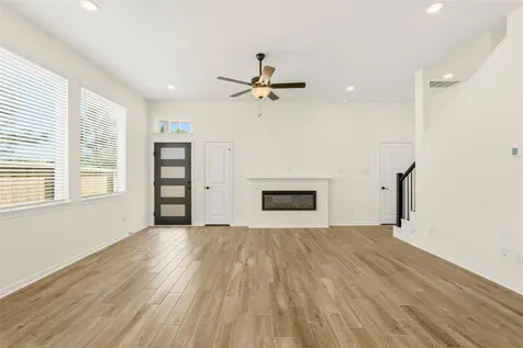 106 W Coralburst Loop Montgomery TX 77316