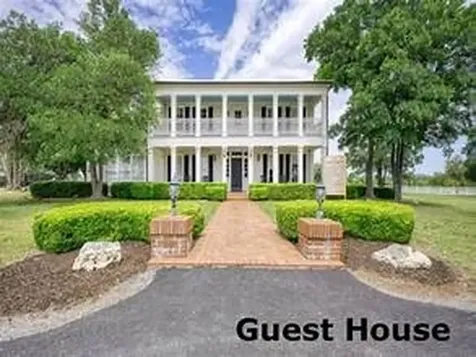 679 Palomino Springs Bandera TX 78003